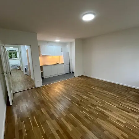 2 Rooms Apartment Near Park & U3 Lejlighed München