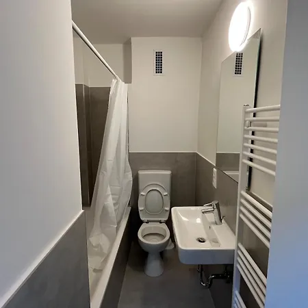 Lejlighed 2 Rooms Apartment Near Park & U3 München
